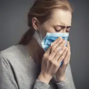我最近开始经常打喷嚏流鼻涕以及出现喉咙疼痛等症状这些可能是什么病症导致的？