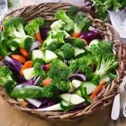哪些蔬菜最适合作为夏季花茶配菜的食材?
